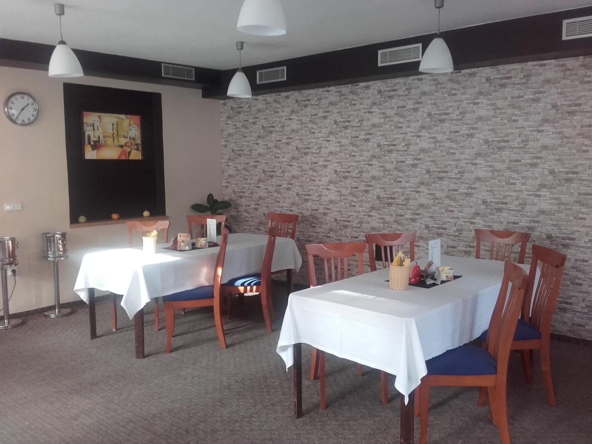 Hotel Anna 하라포프 외부 사진